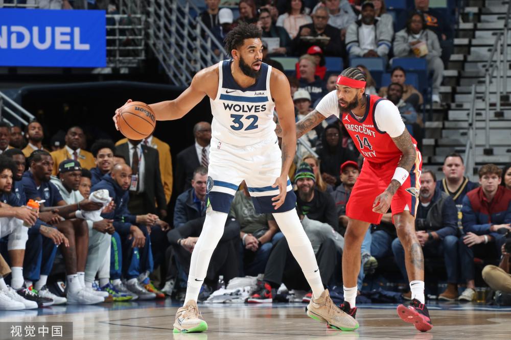 她在心中坚 她在心中坚