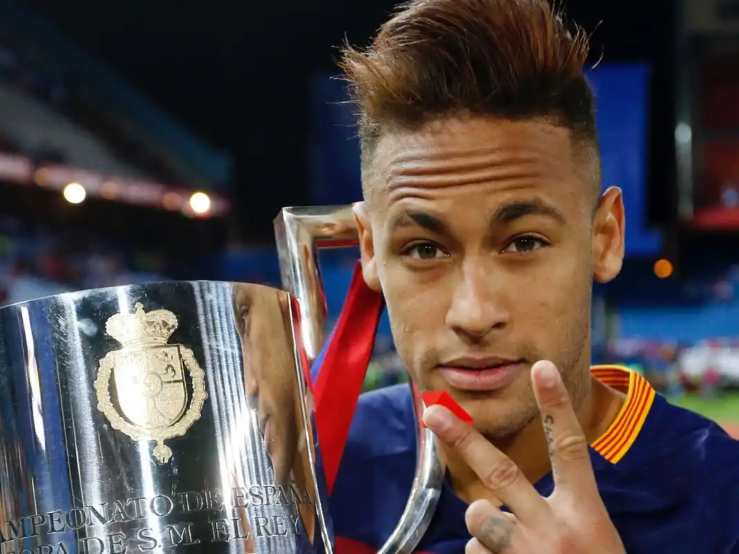 存在无疑是 存在无疑是